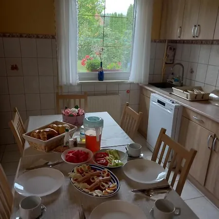 Fancsika Vendeghaz Gæstehus Debrecen